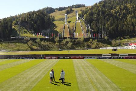 Der DFB-Tross um Bundestrainer Joachim Löw hat im österreichischen Seefeld seine Zelte aufgeschlagen. In der Berg-Idylle wil... Der DFB-Tross um Bundestrainer Joachim Löw hat im österreichischen Seefeld seine Zelte aufgeschlagen. In der Berg-Idylle wil...