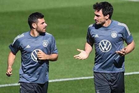 Rückkehrer Mats Hummels und Kevin Volland in Action.