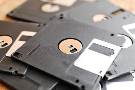Wer weiß noch, was eine 3,5-Zoll- oder 5,25-Zoll-Diskette ist? Viele Kids kennen das Speichermedium heute nur als 