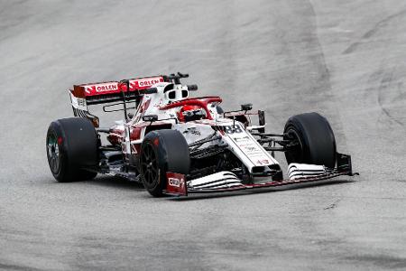 Alfa-Romeo-Test in Barcelona: Die Radkappen sind wieder da