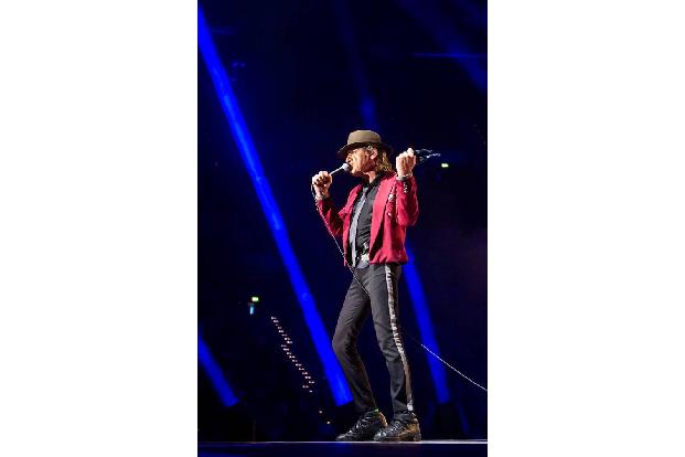 Udo Lindenbergs Musikkarriere begann nicht am Mikrofon, sondern als begnadeter Jazzschlagzeuger. Unter anderem ist er in der... Udo Lindenbergs Musikkarriere begann nicht am Mikrofon, sondern als begnadeter Jazzschlagzeuger. Unter anderem ist er in der...