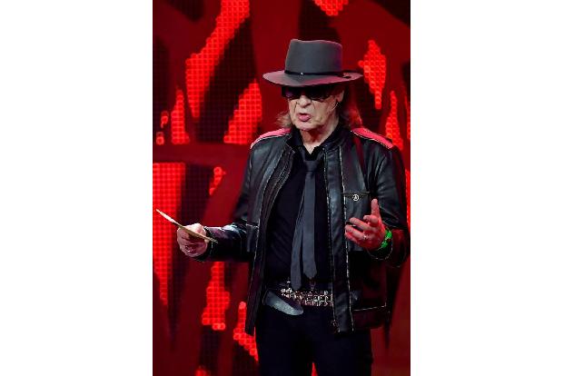 Wer hätte gedacht, dass Udo Lindenberg auch einige begeisterte Fans in der deutschen Rapszene hat? Eizi Eiz aka Jan Delay un...