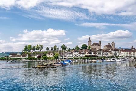 Auf den zweiten Platz im Ranking hat es der schöne Zürichsee geschafft. Wie sein Name bereits verrät, befindet sich der See ...