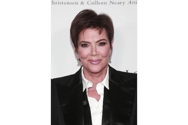 2013 wurde die Villa von Kris Jenner gestürmt. Warum? Die Polizei hatte einen Anruf erhalten mit der Behauptung, im Haus der...