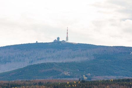 Eine weniger anspruchsvolle Tour ist die Runde um den Brocken. Auf den 90 Kilometern sind rund 1.320 Höhenmeter zu überwinde...