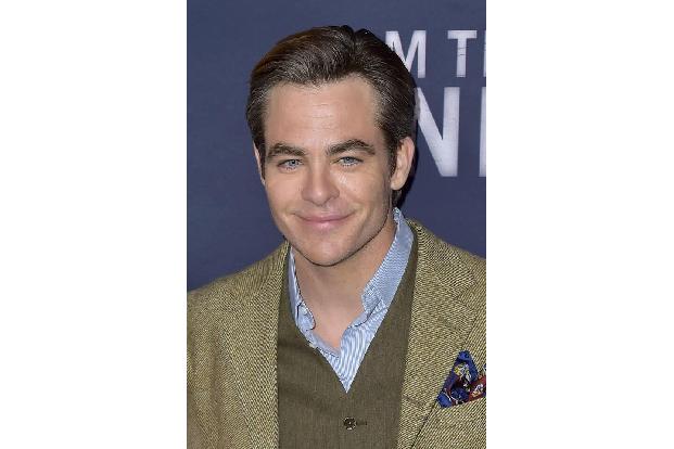 Chris Pine gilt als Saubermann, doch einmal war er über dem Limit: 2014 fuhr er durch die Straßen Neuseelands, wo für Autofa...