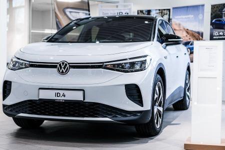 Spitzenreiter ist und bleibt VW. Die Wolfsburger verkauften im Mai 2021 mehr Fahrzeuge als BMW und Audi zusammen: 45.243 ver...