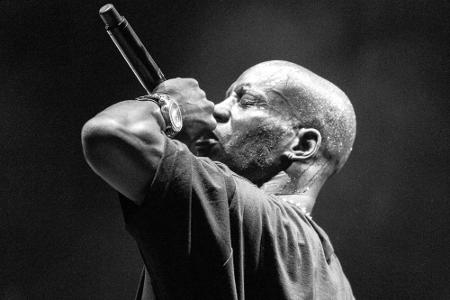 Raplegende DMX verstarb am 9. April mit 50 Jahren. Der Musiker wurde nach einem Zusammenbruch in ein Krankenhaus eingeliefer...