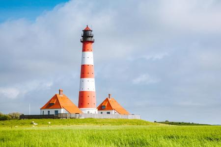 Westerheversand dürfte dem ein oder anderen aus einer Bier-Werbung bekannt sein. Der Leuchtturm ist das Wahrzeichen der Halb...