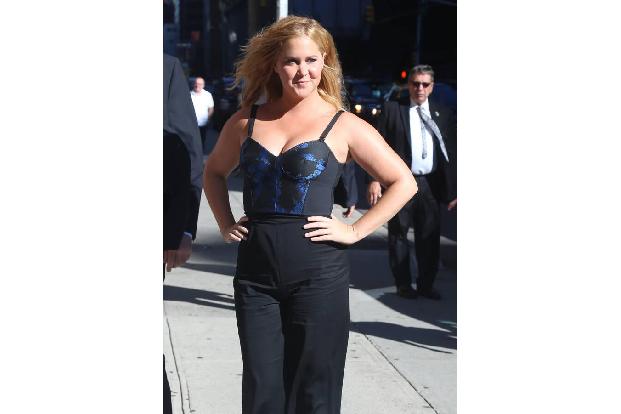Amy Schumer war eine der Ersten, die sich nach dem Blackout auf Instagram zurückmeldete und fragte: 