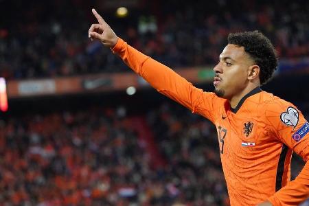 Muss sich auch bei der niederländischen Nationalmannschaft aktuell mit der Joker-Rolle abfinden. Kam gegen Lettland (1:0) ga...