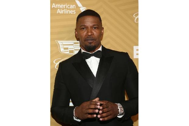 …dass der/die Ex mit einem guten Freund oder einer guten Freundin zusammen ist. In Hollywood macht man daraus oft sogar eine...