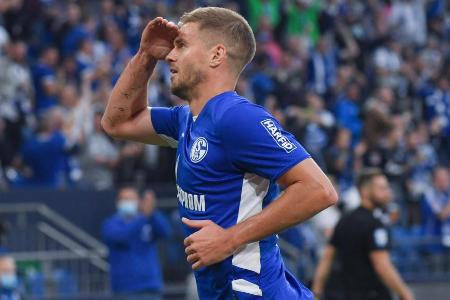 Mit einem Treffer gegen den FC Ingolstadt kann Simon Terodde am Sonntag den Zweitliga-Torrekord von Dieter Schatzschneider e... Mit einem Treffer gegen den FC Ingolstadt kann Simon Terodde am Sonntag den Zweitliga-Torrekord von Dieter Schatzschneider e...