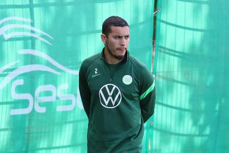 Der Brasilianer gehörte ebenfalls zu den zahlreichen Leihspielern auf Schalke in der abgelaufenen Saison. Er riss sich im Ma...