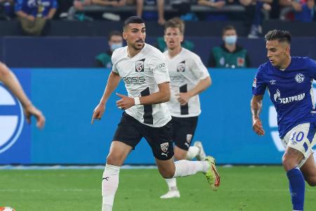 Der 22-Jährige Mittelfeldspieler, der aus der Knappenschmiede stammt, wurde an den Ligakonkurrenten und Aufsteiger FC Ingols...