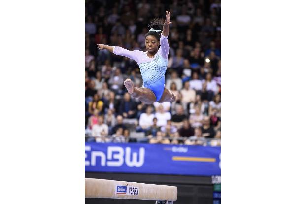 Simone Biles sorgte für Schlagzeilen, weil sie als US-Turnerin nicht am Wettkampffinale ihres Teams teilnehmen möchte. Die ü... Simone Biles sorgte für Schlagzeilen, weil sie als US-Turnerin nicht am Wettkampffinale ihres Teams teilnehmen möchte. Die ü...