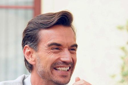 Jury-Chef Florian Silbereisen ist aus der Schlagerszene heute kaum wegzudenken und auch als Schauspieler feiert er Erfolge. ...