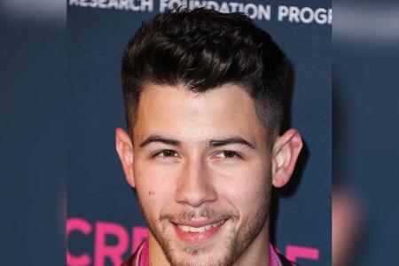 Das jüngste Mitglied der Jonas Brothers, Nick Jonas, habe in seinem Leben bereits Ufos gesehen. Im Interview mit Late-Night-...