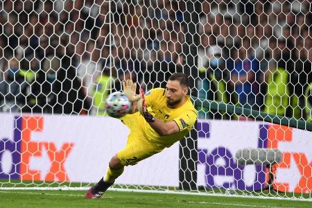 Für die UEFA war Gianluigi Donnarumma sogar der Spieler des Turniers. Klar also, dass er in der Top-Elf nicht fehlen darf. Z...
