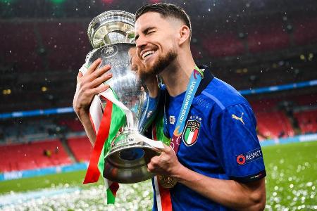 Für Italien ist Jorginho in der Rolle des Mittelfeldabräumers unersetzlich. Dementsprechend verpasste er auch nur 15 EM-Minu...