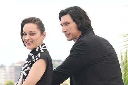 ...strahlte auch beim vorangegangenen Photocall mit Co-Star Adam Driver voller Vorfreude