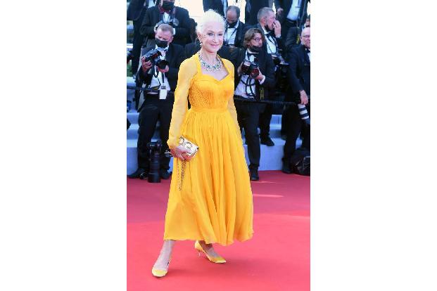 ...die britische Schauspielerin Helen Mirren, die mit ihrem Kleid die Sonne aufgehen ließ