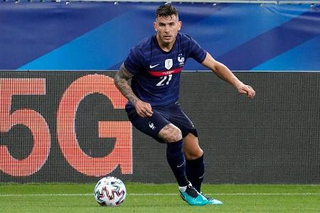 Während er beim FC Bayern noch auf der Suche nach seinem Platz ist, war Hernández bei der Équipe Tricolore eigentlich eine f...