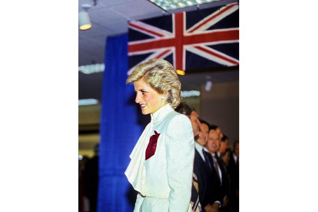 Am 1. Juli wäre Prinzessin Diana 60 Jahre alt geworden. Aufgrund ihres frühen Todes im Alter von nur 36 Jahren sehen nicht n... Am 1. Juli wäre Prinzessin Diana 60 Jahre alt geworden. Aufgrund ihres frühen Todes im Alter von nur 36 Jahren sehen nicht n...