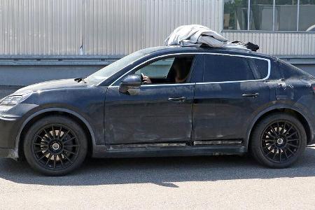 Erlkönig Porsche Macan EV