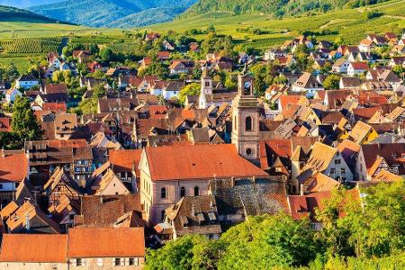 Das Elsass gehört zu den schönsten Regionen Frankreichs. Sowohl Aktivurlauber, Genießer als auch Ruhesuchende kommen hier au...