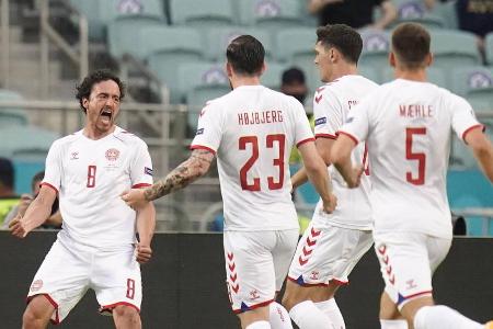 Dänemark, England, Spanien und Italien dürfen bei der EM 2021 nach ihrem Einzug ins Halbfinale weiter vom Titel träumen. In ... Dänemark, England, Spanien und Italien dürfen bei der EM 2021 nach ihrem Einzug ins Halbfinale weiter vom Titel träumen. In ...