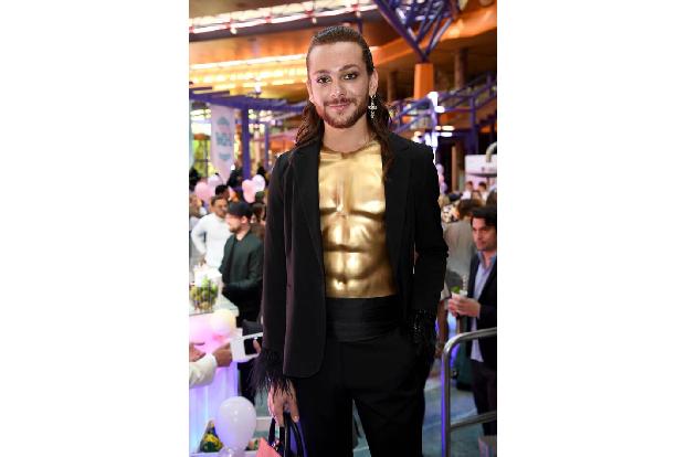 …Riccardo Simonetti lieber näher an seinem Zuhause blieb: Der bunte Influencer urlaubte in Deutschland, erkundete das Bercht...