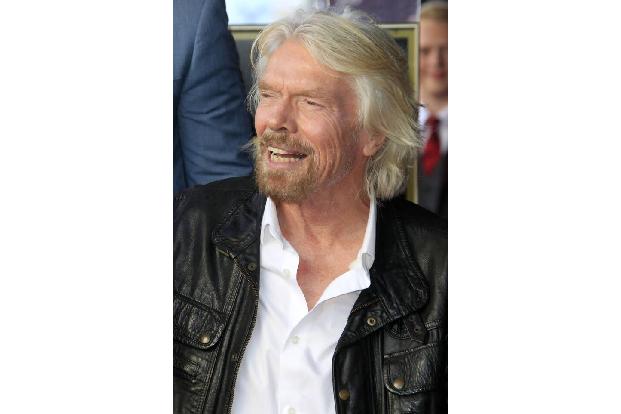 Milliardär Richard Branson kann sich so viele Laser-OPs leisten, wie er möchte. Doch anfangs hielt ihn die Angst davor zurüc...
