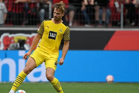 Ersetzte Hummels für die letzten Minuten in der Innenverteidigung. Fand nicht in die Partie und offenbarte kleinere Schwäche...