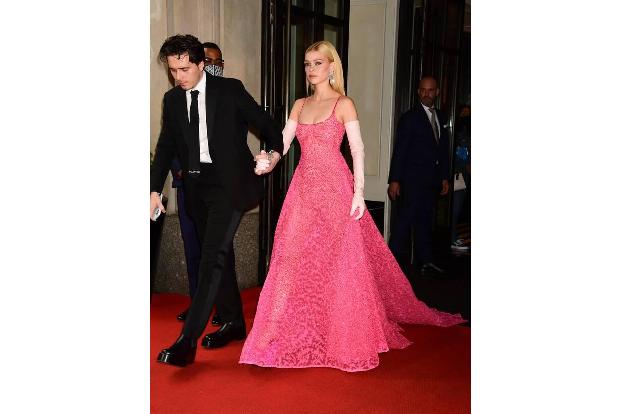 Brooklyn Beckham und seine Verlobte Nicole Peltz ahnten zu diesem Zeitpunkt noch nicht, dass bei der eigentlichen Gala ein p...
