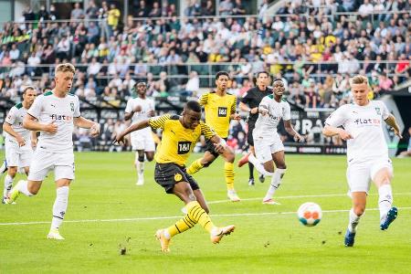 Borussia Mönchengladbach hat seine Ergebniskrise beendet und mit 1:0 gegen Borussia Dortmund gewonnen. Dabei musste der BVB ... Borussia Mönchengladbach hat seine Ergebniskrise beendet und mit 1:0 gegen Borussia Dortmund gewonnen. Dabei musste der BVB ...