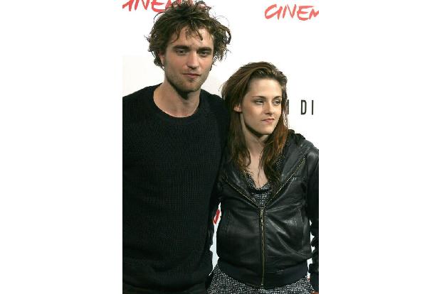 Auch Robert Pattinson zahlte Lehrgeld: Nach der sehr öffentlichen Trennung von 'Twilight'-Co-Star Kristen Stewart zog sich d...