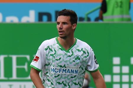 Toller Zweikampf gegen Sané (15.). Gab sein Bestes, konnte allerdings nicht großartig das Spiel beeinflussen.