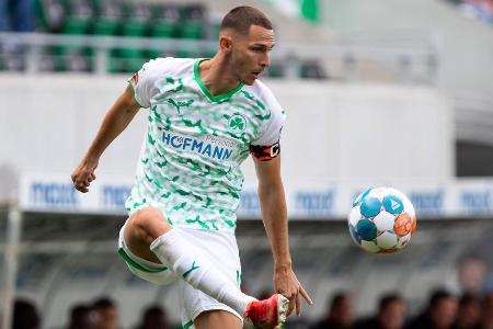 Bot immer wieder Läufe in die Tiefe an und war zu Beginn der auffälligste Spieler der Kleeblatt-Offensive. Gelbe Karte nach ...
