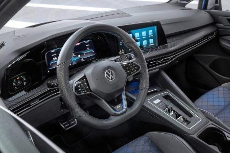 VW Golf R Variant