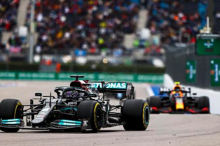 Lewis Hamilton heißt der strahlende Sieger von Sochi. Im Wetter-Chaos holte der Mercedes-Pilot seinen 100. Grand-Prix-Sieg. ... Lewis Hamilton heißt der strahlende Sieger von Sochi. Im Wetter-Chaos holte der Mercedes-Pilot seinen 100. Grand-Prix-Sieg. ...