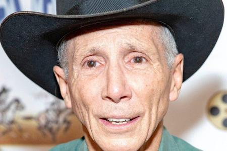 US-Schauspieler Johnny Crawford verstarb im April 2021 mit 75 Jahren. Die Alzheimer-Erkrankung des aus der Westernserie 