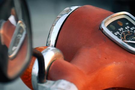 ... was zur Geburt der Vespa führte, wie wir sie heute kennen. Ihr Designer war der Luftfahrtingenieur Corradino D'Ascanio. ...