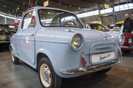 1957 wagte Piaggio mit der Vespa sogar einen kurzen Ausflug in die Welt der vier Räder. Rund 30.000 Mal wurde das Auto namen...