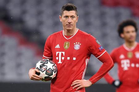 Mit fünf Toren in sechs Spielen einmal mehr der überragende Mann beim FC Bayern. Auf die Tore des Polen konnten sich die Mün...