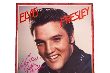 Er war der King of Rock'n'Roll - ohne jemals auch nur einen Song selbst geschrieben zu haben: Elvis Presley. Sein Credo war ...