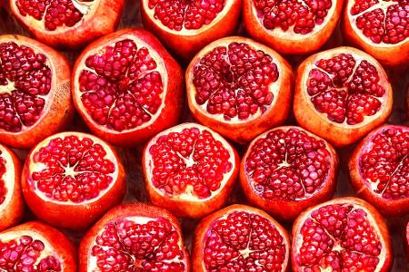 Granatäpfel stehen in der Liste der kontaminierten Obstsorten ganz weit oben. Darüber hinaus sind die exotischen Früchte weg...