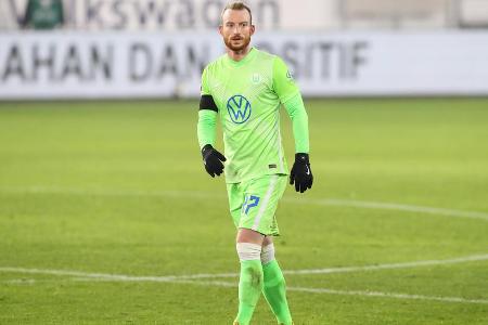 War gegen den Ball sehr aktiv und zwang die Dortmunder durch aggressives Anlaufen immer wieder zu Fehlern. Klärte gegen Akan...
