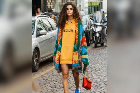 Hose vergessen? Keine Zeit für das Styling gefunden? Im Gegenteil: Der Out-of-Bed-Look ist für einen gelungenen Streetstyle-...