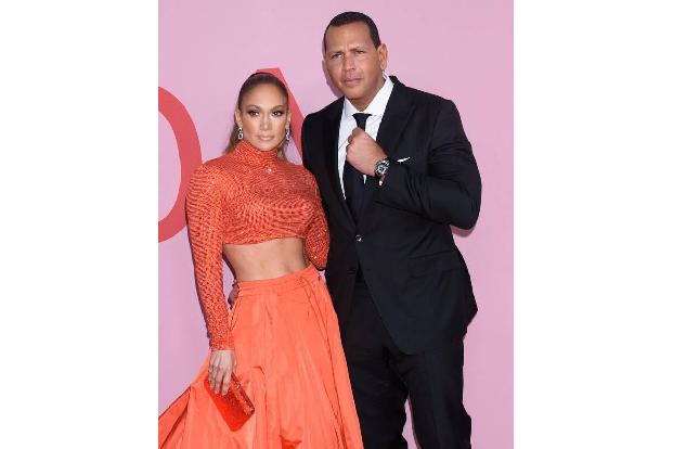 Zwischen Jennifer Lopez’ und Alex Rodriguez’ erstem Treffen und ihrem ersten Date lagen 12 Jahre. Kennengelernt hatten sich ...